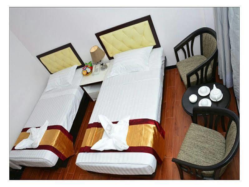 Platinum River View Hotel Yangon Exterior foto